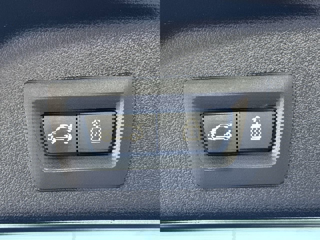 Used 2022 BMW X5 xDrive40i w/ Executive Package image 6