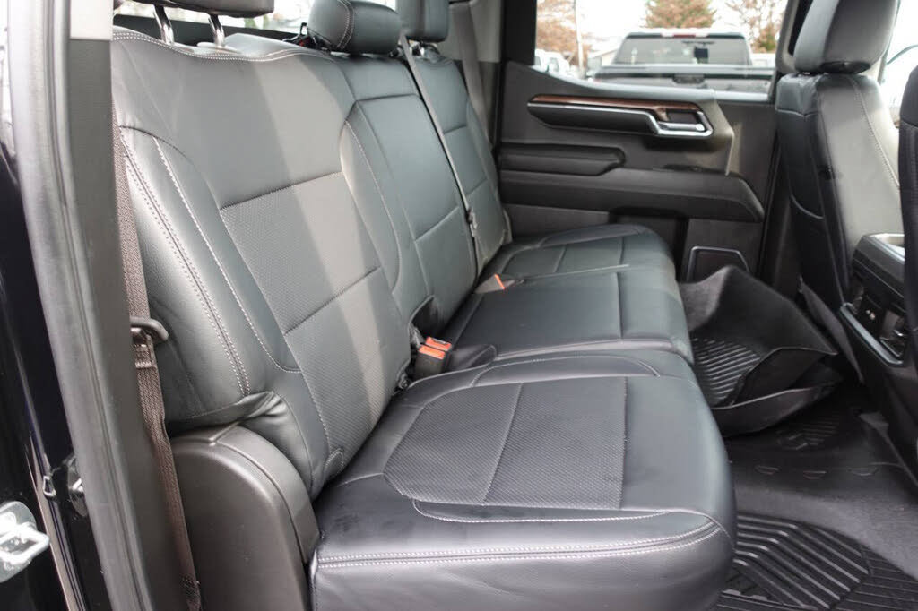 Used 2024 Chevrolet Silverado 1500 RST AWD/4WD image 35