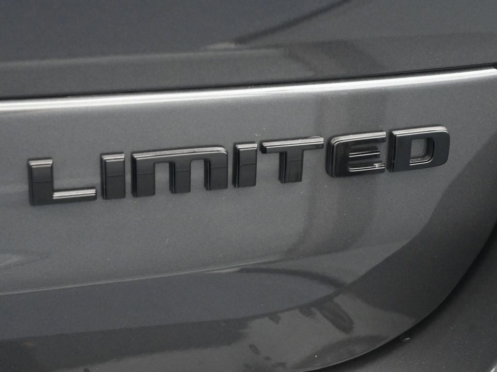 New 2025 Jeep Grand Cherokee L Limited w/ Black Appearance Package image 24