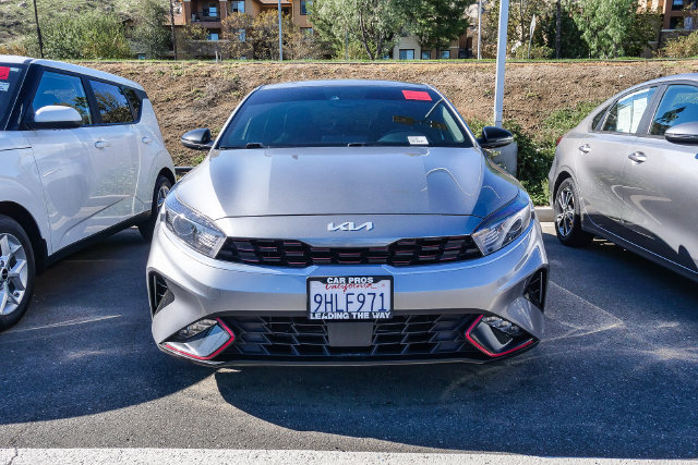 Used 2023 Kia Forte GT-Line w/ GT-Line Technology Package FWD image 4