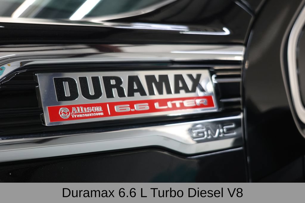 Used 2023 GMC Sierra 2500 Denali w/ Denali Black Diamond Edition AWD/4WD image 13