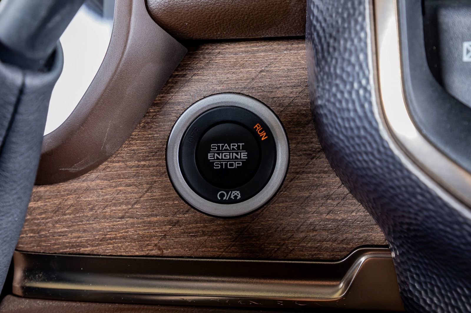 Used 2026 RAM 3500 Longhorn image 24