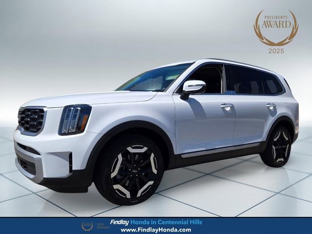 Used 2024 Kia Telluride S FWD image 1