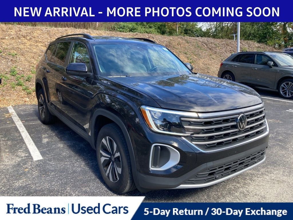 Used 2025 Volkswagen Atlas SE
