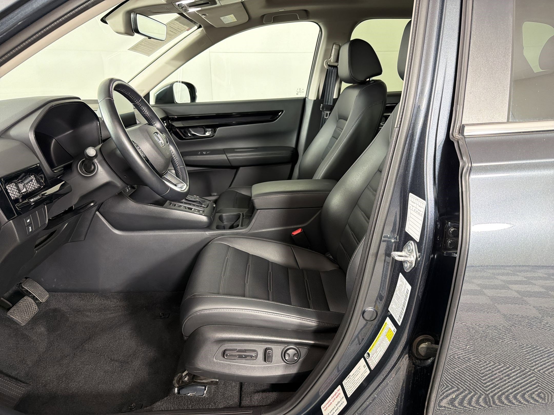 Certified 2025 Honda CR-V EX-L image 5