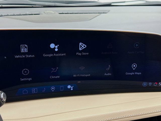 Used 2024 Cadillac XT4 Luxury w/ Cold Weather Package image 16