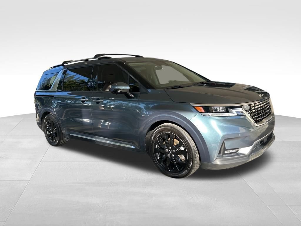 Used 2022 Kia Carnival SX Prestige image 2