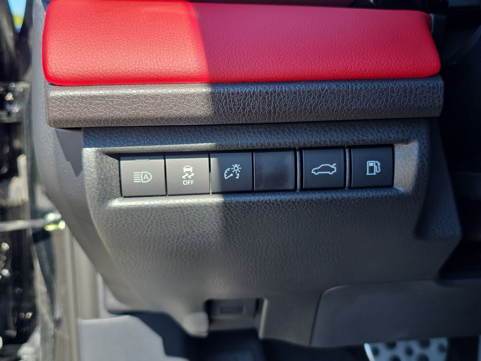 Used 2026 Toyota Camry XSE w/ Premium Package FWD image 23
