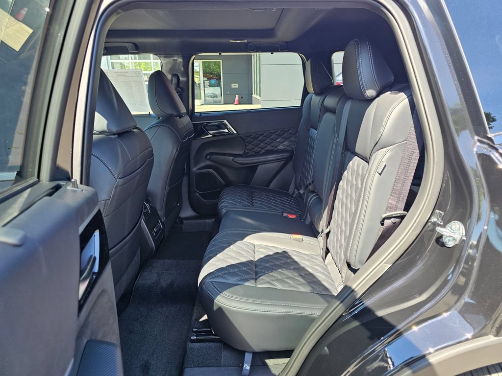 New 2026 Nissan Rogue Platinum AWD/4WD image 13