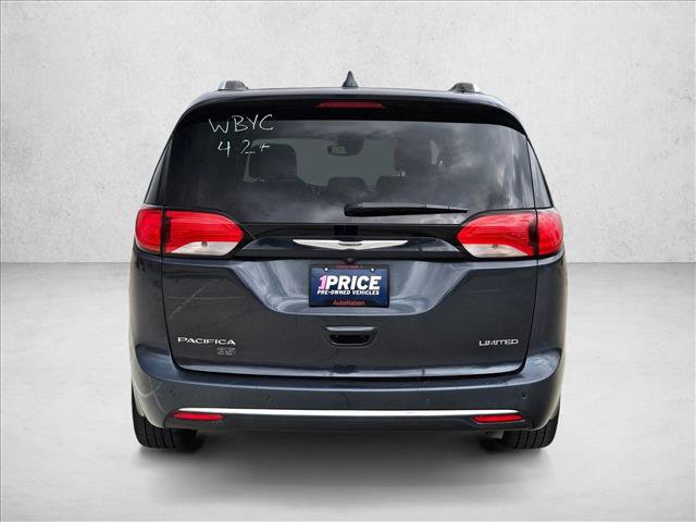 Used 2020 Chrysler Pacifica Limited FWD image 6