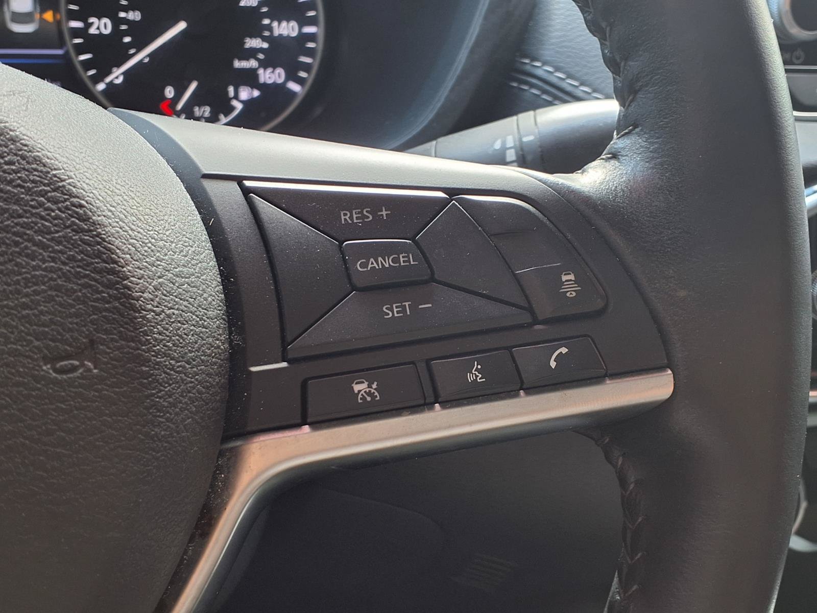Used 2022 Nissan Sentra SV FWD image 15