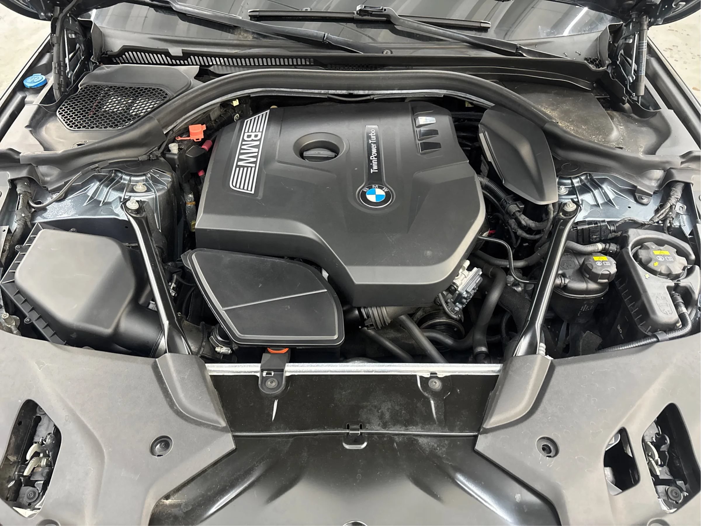 Used 2018 BMW 530i xDrive AWD/4WD image 29