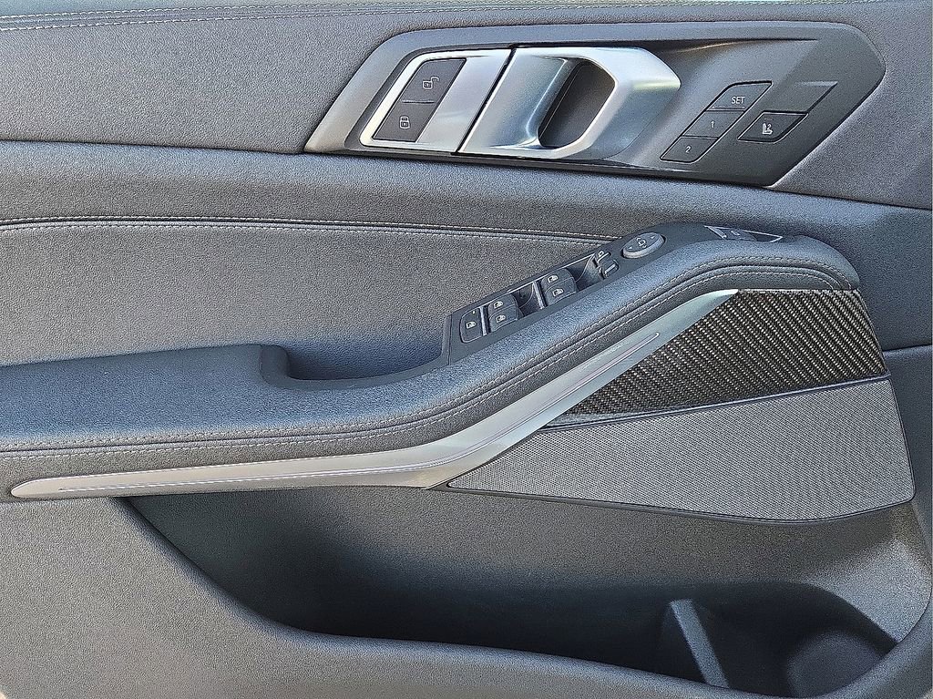 Used 2026 BMW X5 M60i image 22