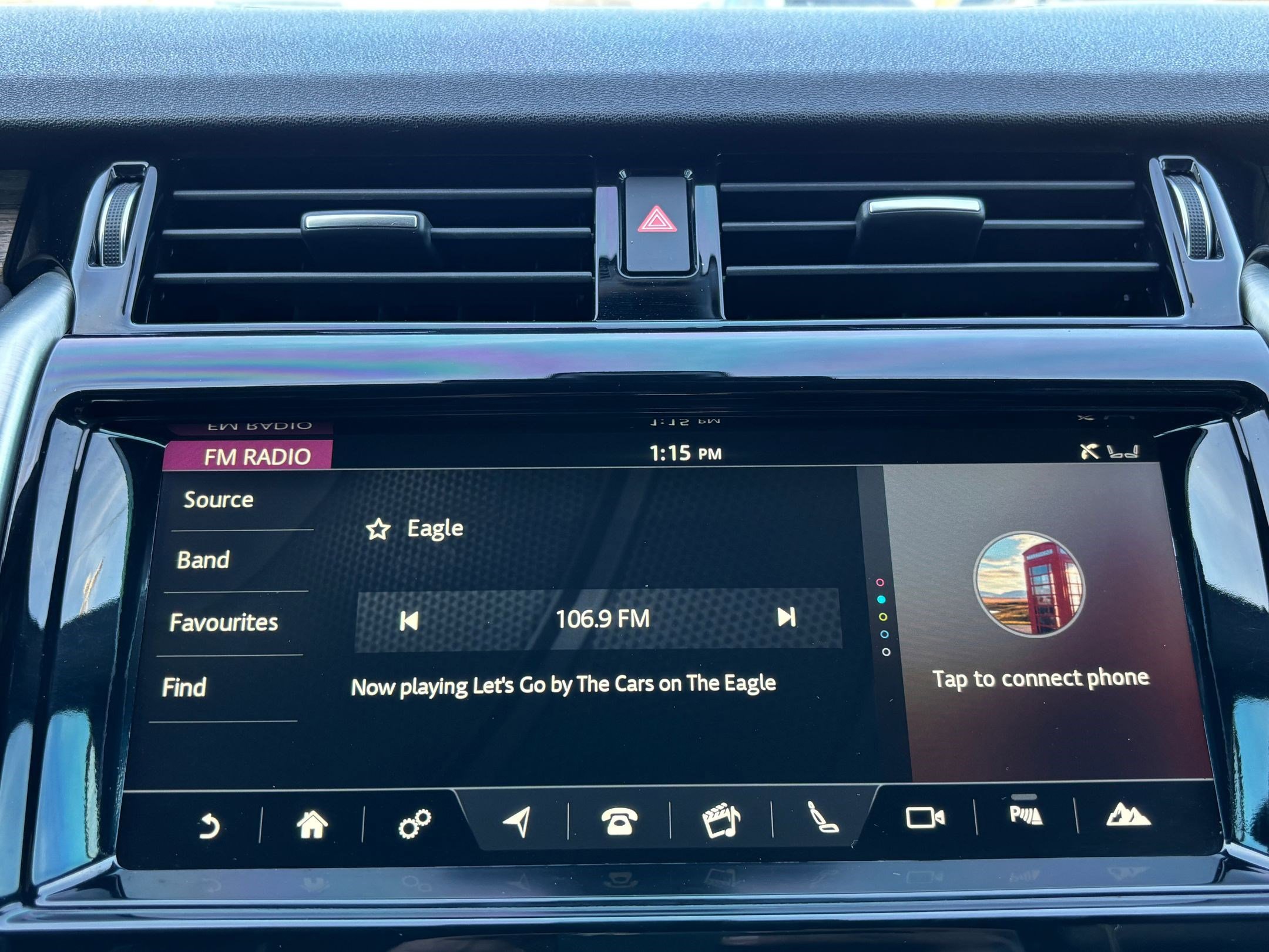 Used 2017 Land Rover Discovery HSE image 23