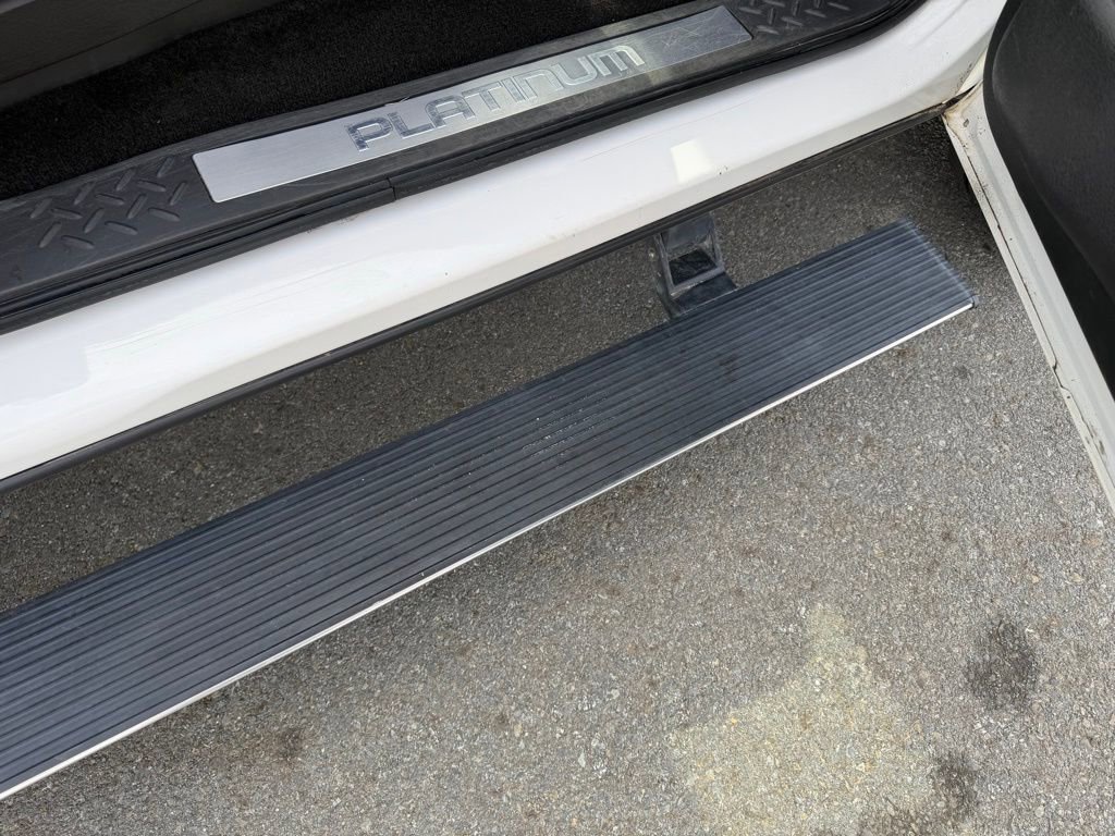 Used 2014 Ford F150 Platinum image 32