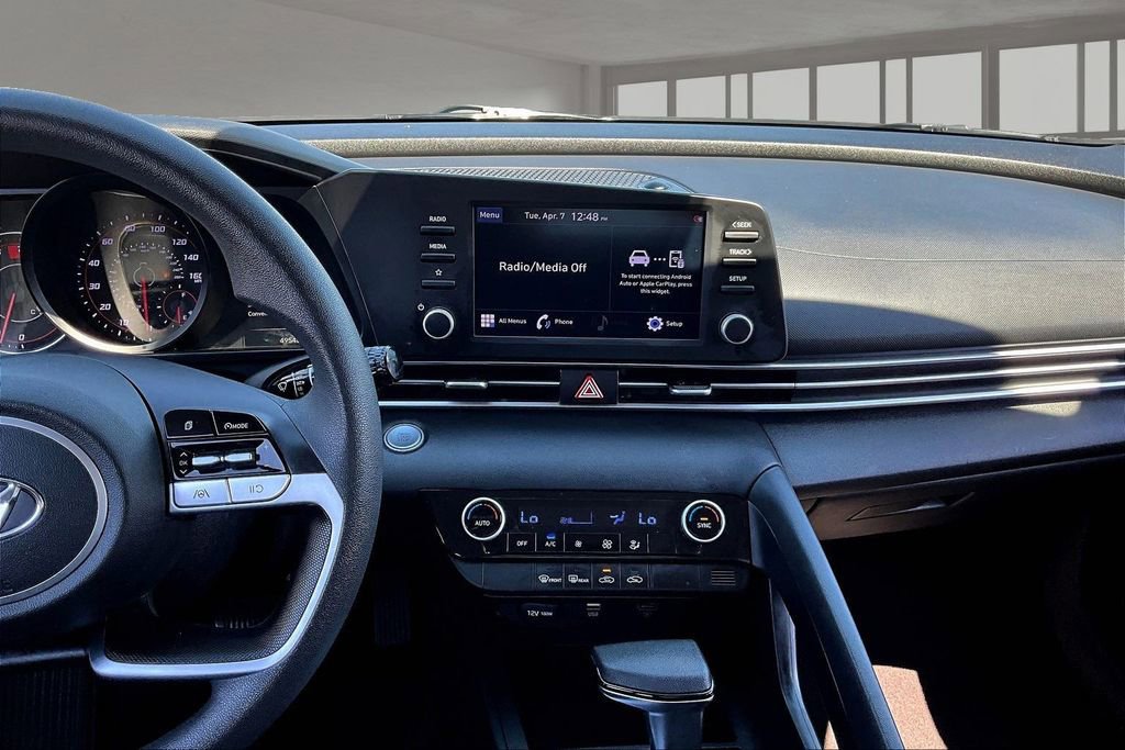 Used 2021 Hyundai Elantra SEL FWD image 6