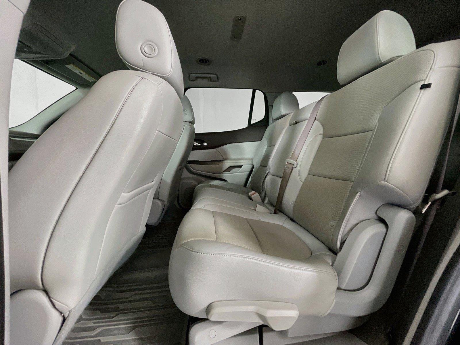 Used 2021 GMC Acadia SLT w/ LPO, Floor Liner Package FWD image 28