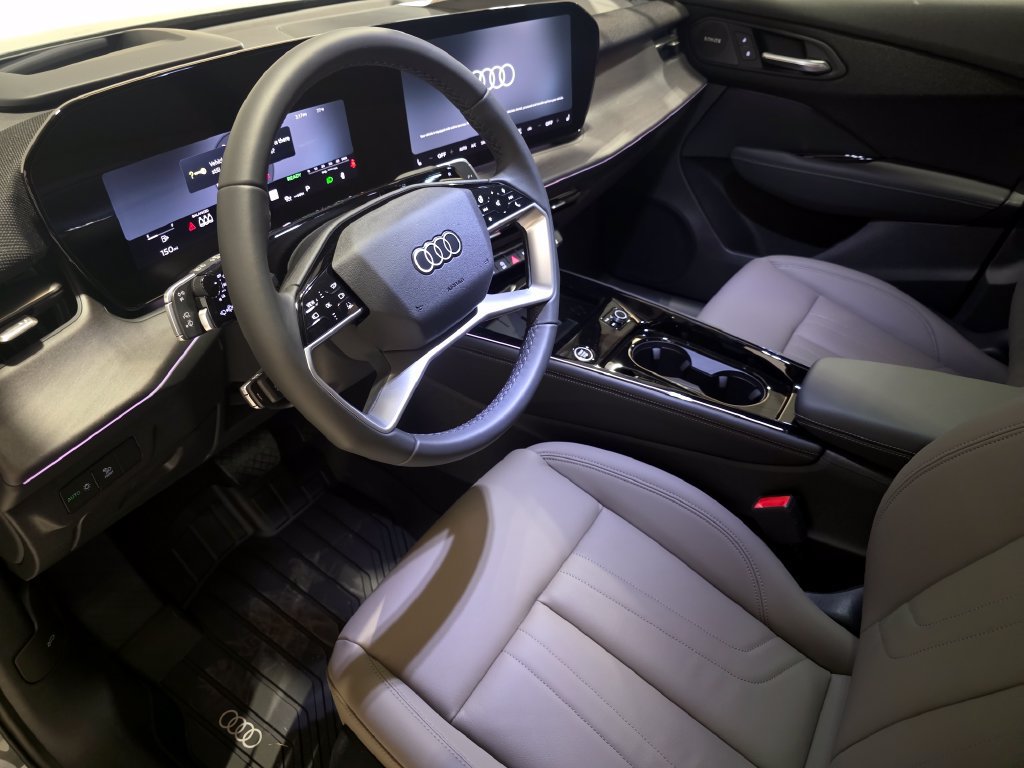 New 2026 Audi Q3 quattro 2.0T AWD/4WD image 16