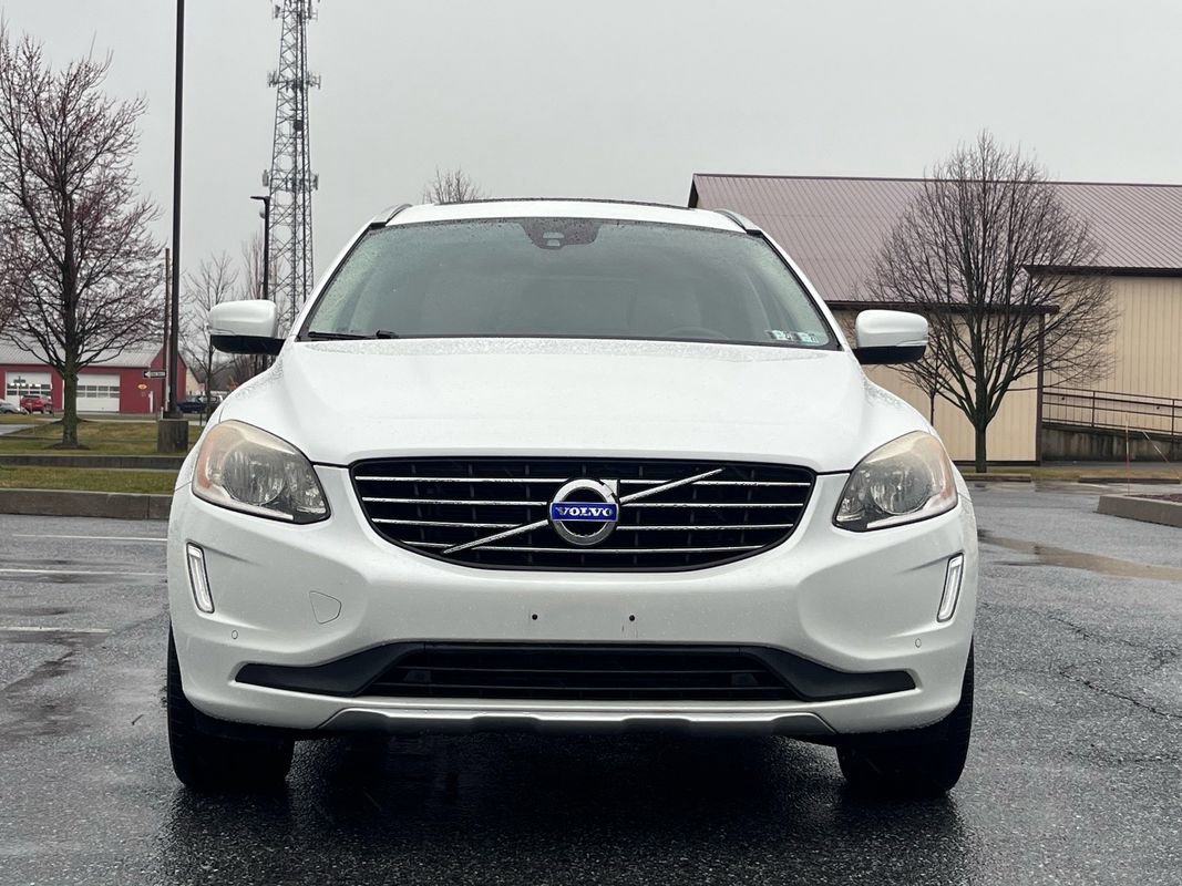Used 2015 Volvo XC60 T6 image 3