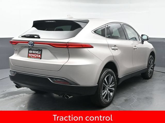 Used 2024 Toyota Venza LE AWD/4WD image 7