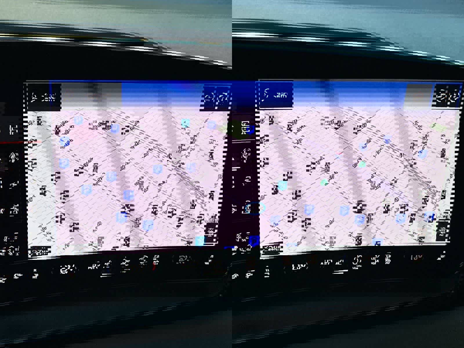 Used 2025 Audi Q6 e-tron Premium w/ Convenience Package image 20