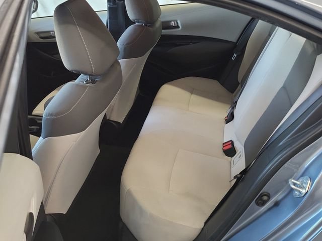 Used 2022 Toyota Corolla LE FWD image 11