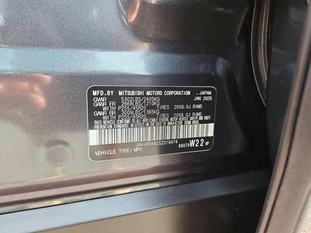 Used 2025 Mitsubishi Outlander SE image 30