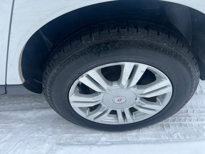 Used 2012 Cadillac SRX Luxury image 25