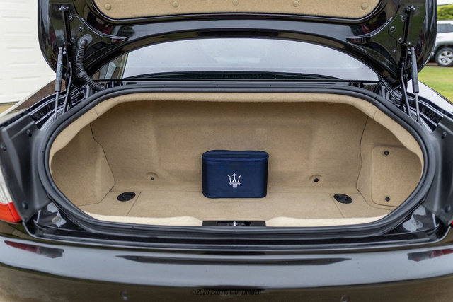 Used 2011 Maserati GranTurismo S RWD image 90