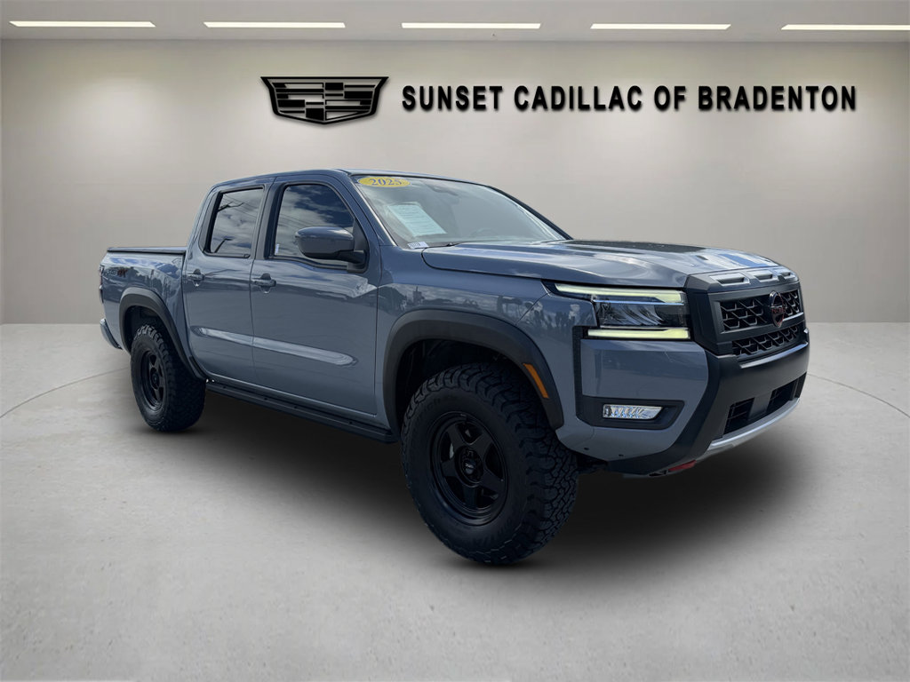 Used 2025 Nissan Frontier PRO-4X AWD/4WD image 1