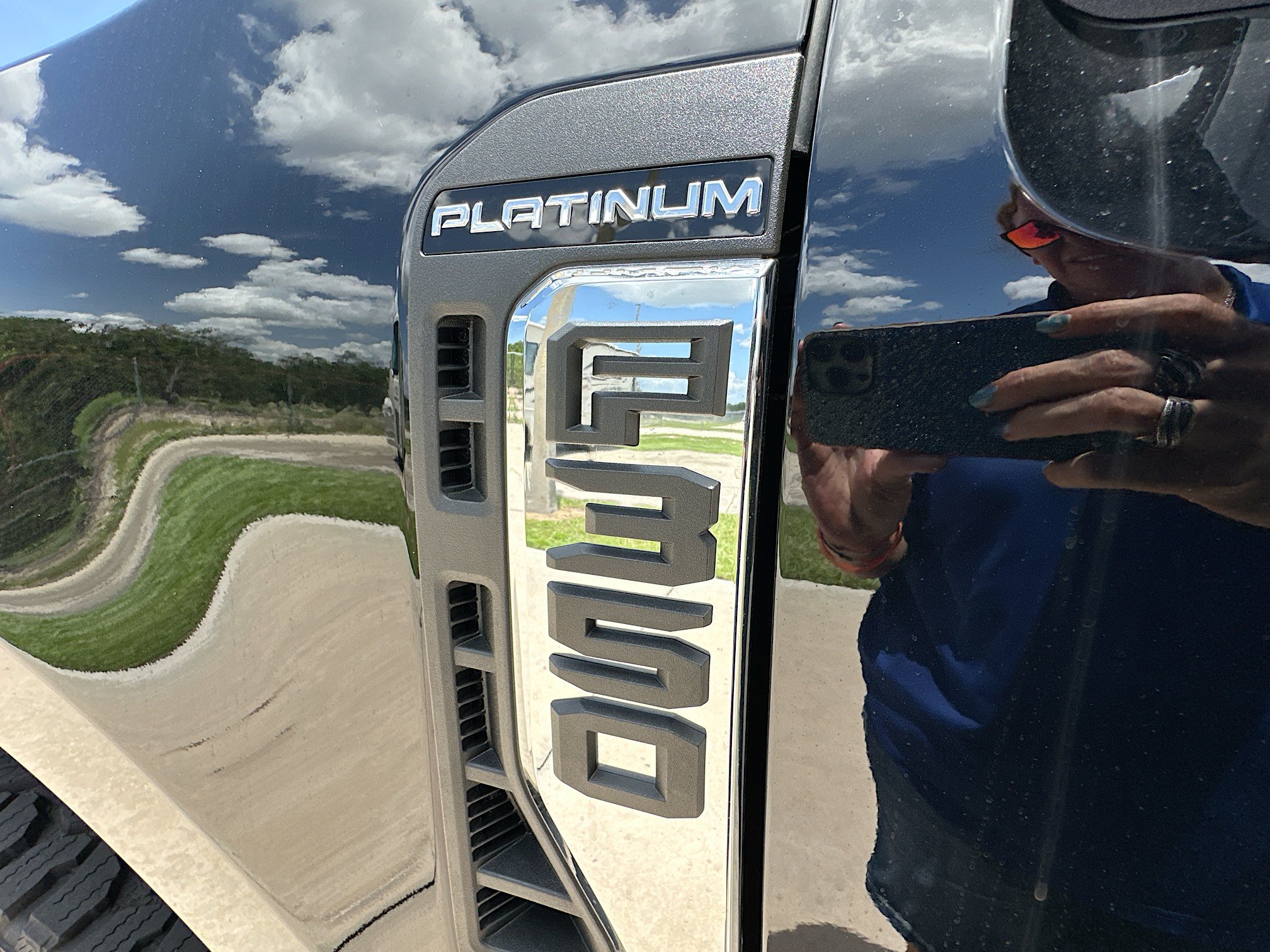 New 2026 Ford F350 Platinum w/ Platinum Plus Package AWD/4WD image 22