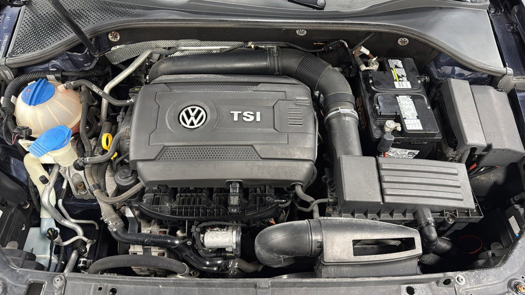 Used 2015 Volkswagen Passat 1.8T Wolfsburg Edition image 35