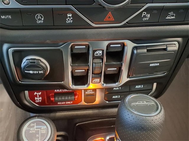 New 2026 Jeep Gladiator Mojave image 11