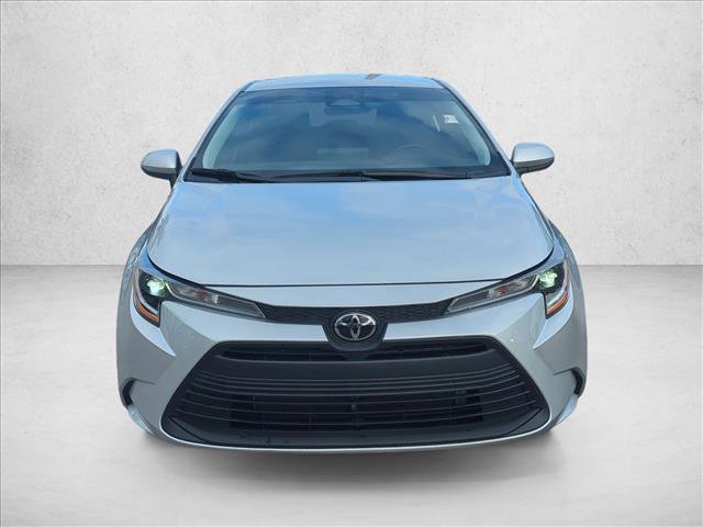 Used 2025 Toyota Corolla LE FWD image 2