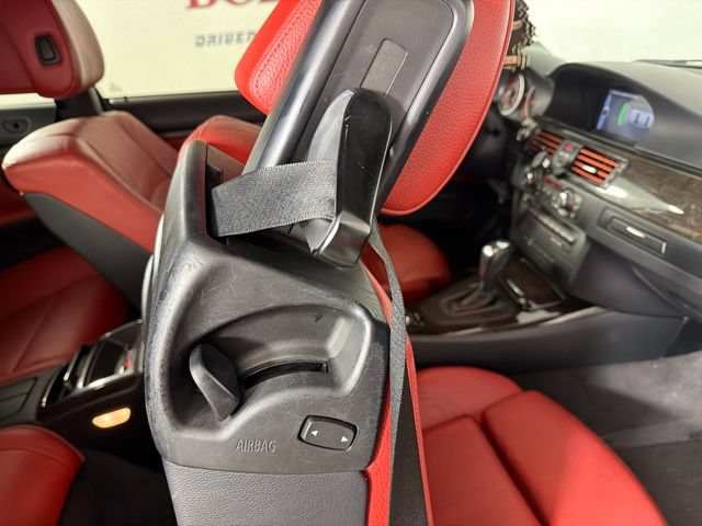 Used 2013 BMW 335i Convertible RWD image 34
