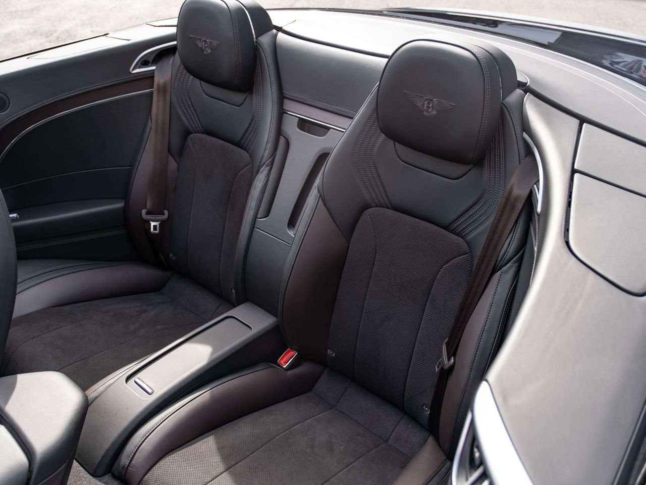 Used 2024 Bentley Continental GT S image 20