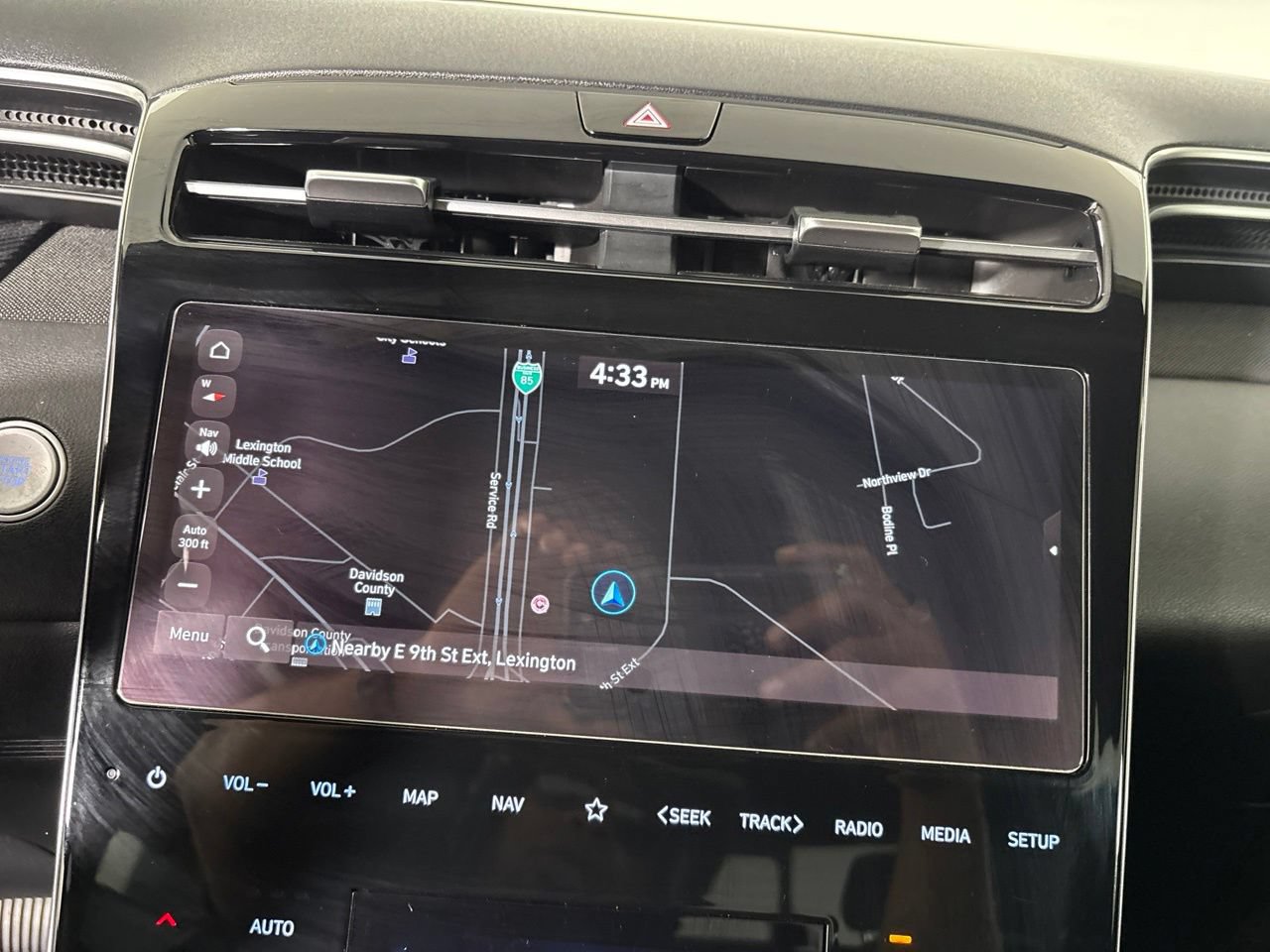Used 2022 Hyundai Santa Cruz Limited AWD/4WD image 21