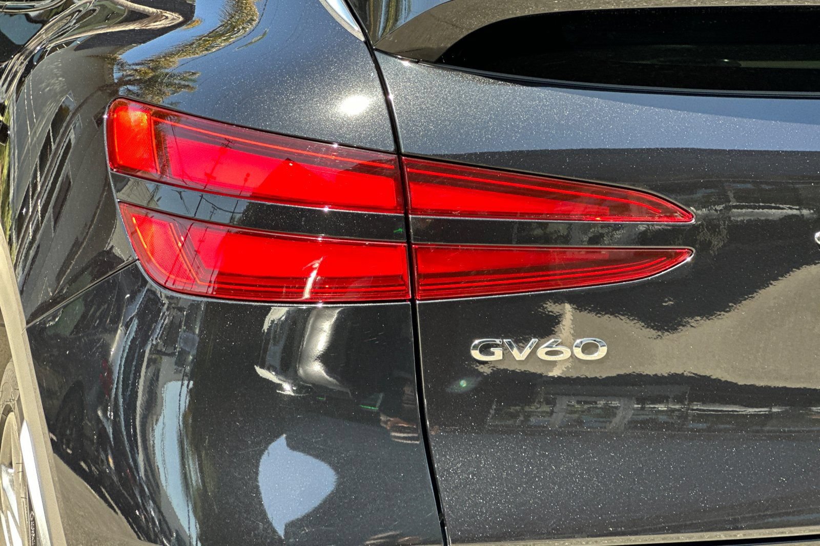 Used 2023 Genesis GV60 Advanced w/ Cargo Package AWD/4WD image 36