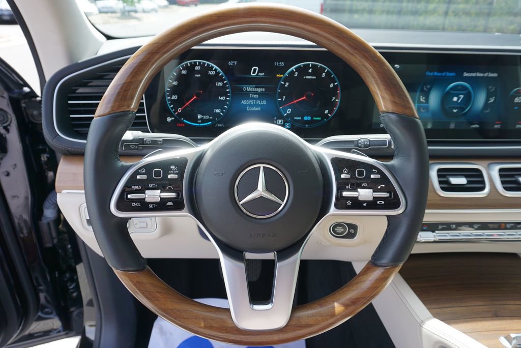 Used 2022 Mercedes-Benz GLS 450 4MATIC image 24