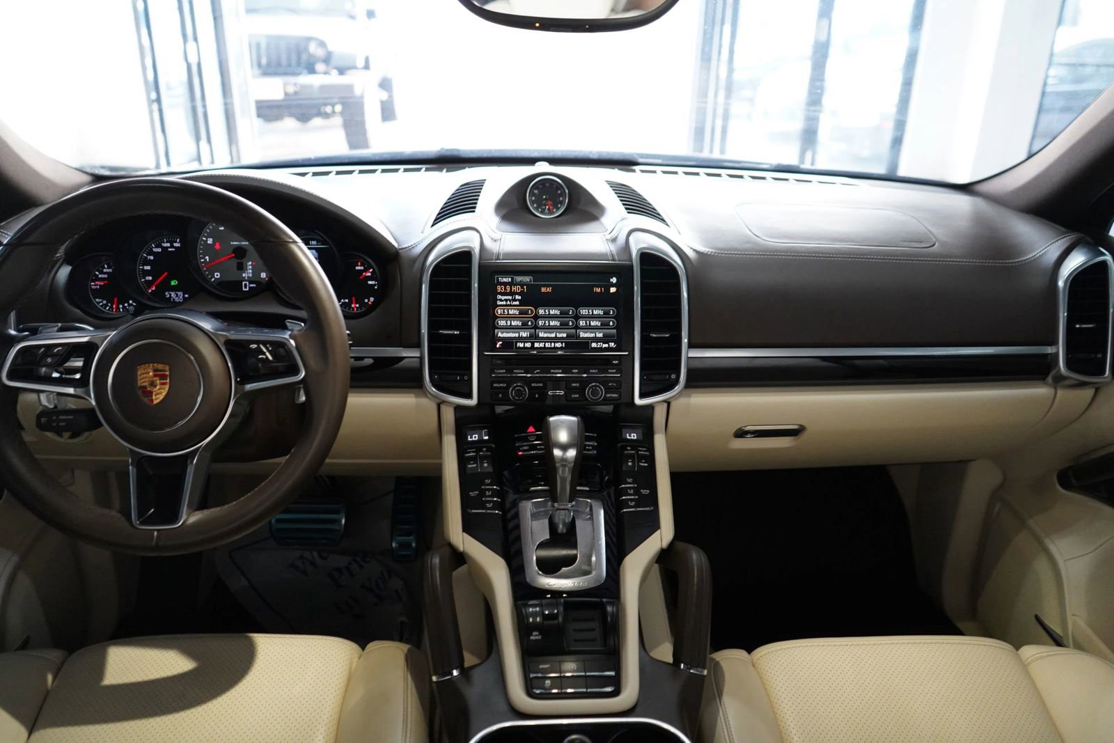 Used 2015 Porsche Cayenne S AWD/4WD image 17