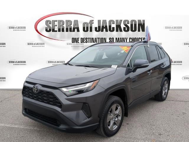 Used 2024 Toyota RAV4 XLE image 5