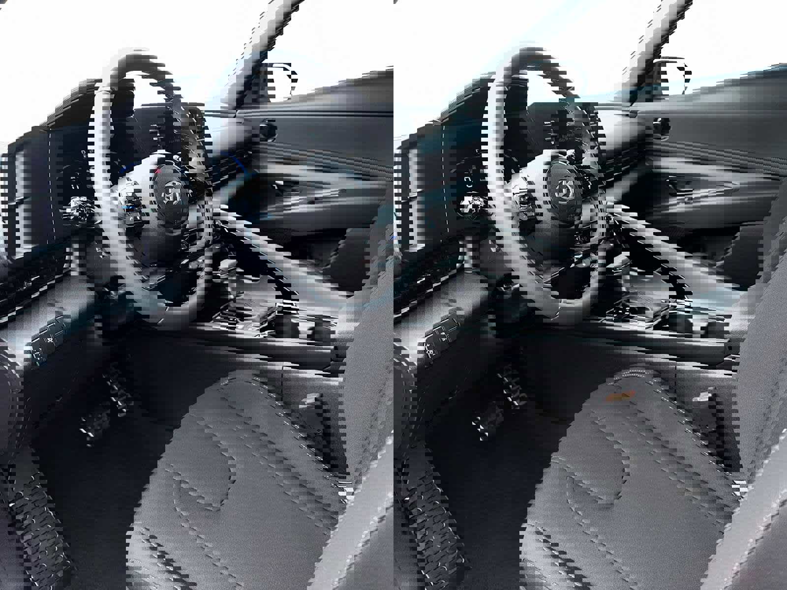 New 2026 Hyundai Elantra SEL Sport Premium image 9