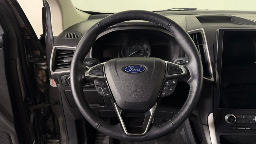 Used 2024 Ford Edge SEL AWD/4WD image 16