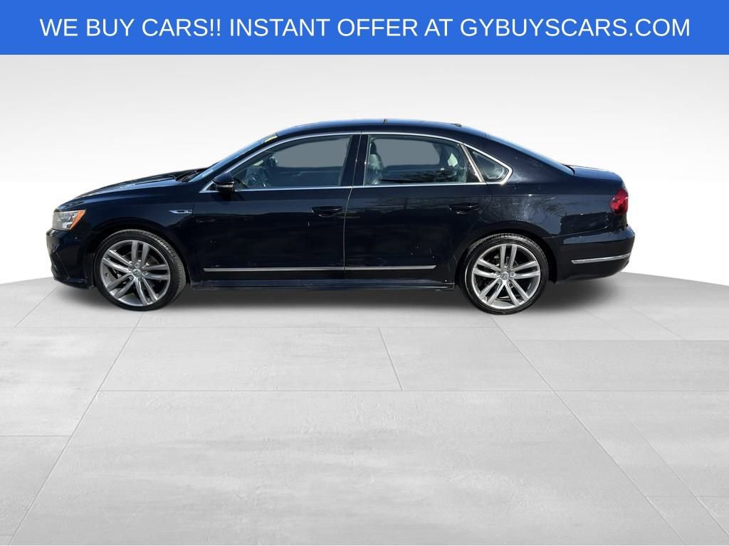 Used 2017 Volkswagen Passat 1.8T R-Line image 3