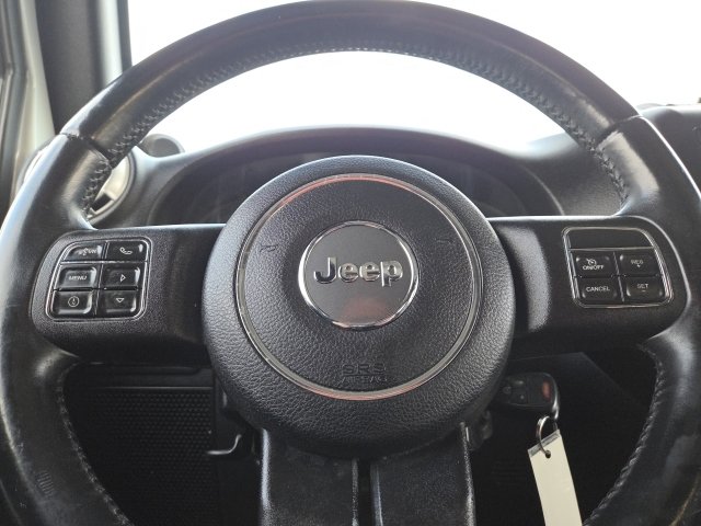 Used 2014 Jeep Wrangler Unlimited Rubicon w/ Connectivity Group image 15