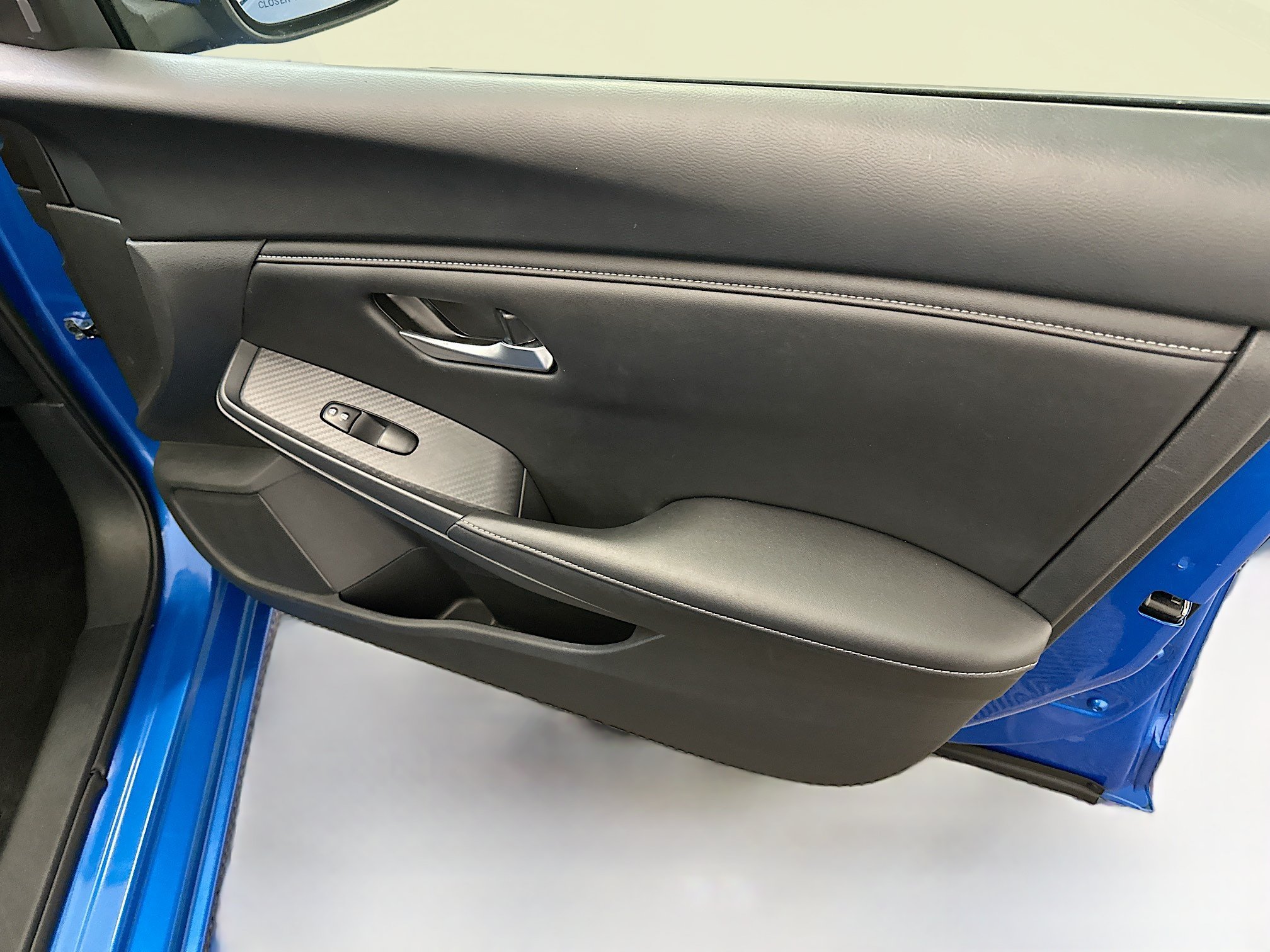 Used 2023 Nissan Sentra SV w/ All-Weather Package FWD image 32