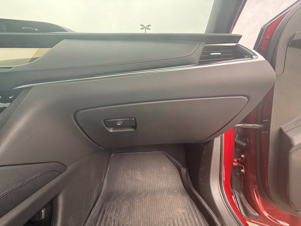 Certified 2024 Cadillac XT6 Luxury w/ LPO, Floor Liner Package AWD/4WD image 30