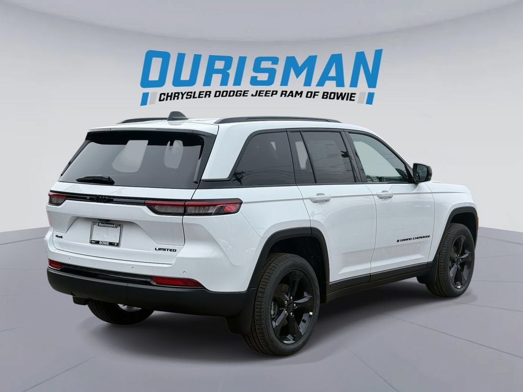 New 2025 Jeep Grand Cherokee Limited w/ Black Appearance Package AWD/4WD image 2