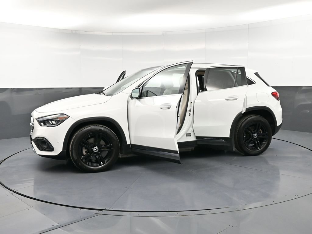 Used 2022 Mercedes-Benz GLA 250 4MATIC image 38