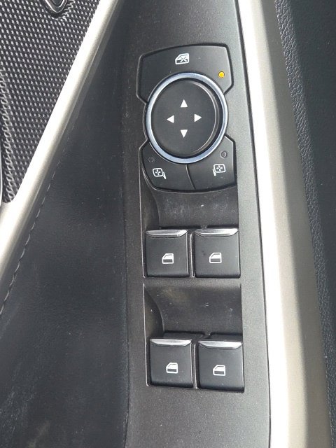 Used 2023 Ford Explorer XLT AWD/4WD image 23